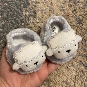 Baby Gerber 0-6 month booties.